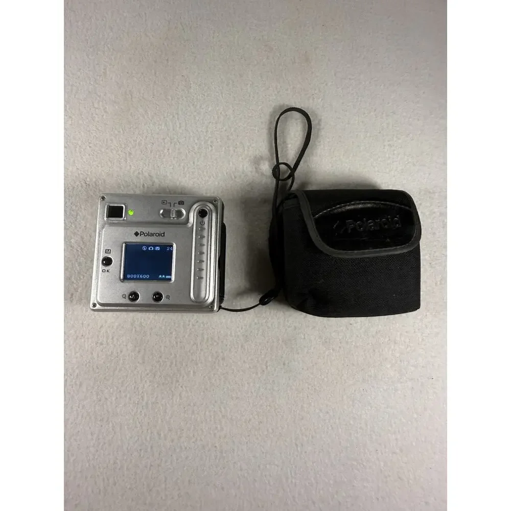 Polaroid PDC 3030 3.2MP Digital Camera, Silver - Tested